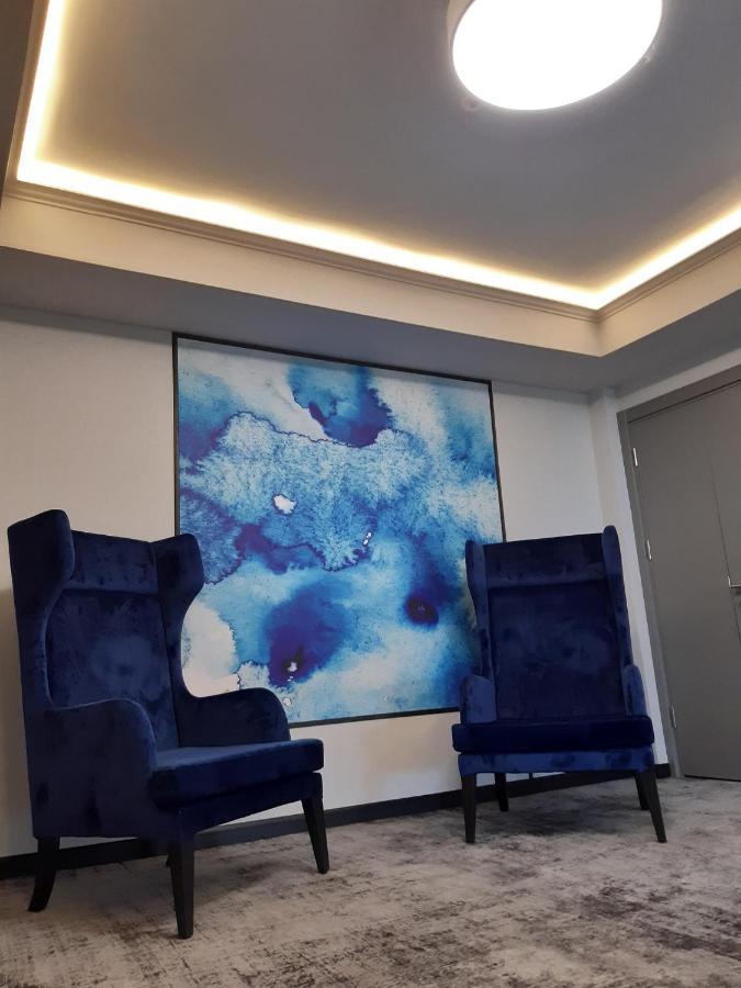 Hotel Univers Cluj-Napoca Extérieur photo