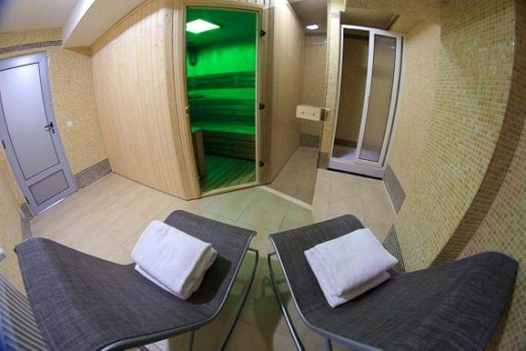 Hotel Univers Cluj-Napoca Extérieur photo